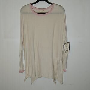 NWT Cloth by design Women's Size XS long sleeve shirt.  Lagenlook